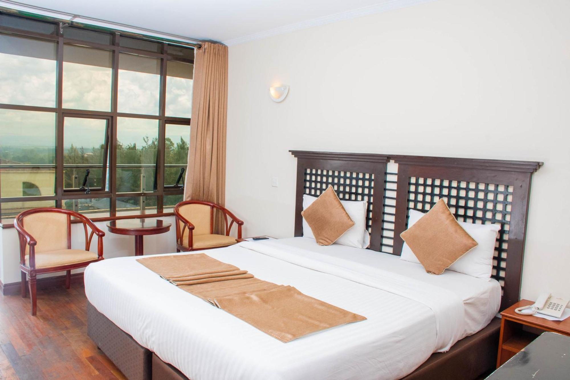 Cranes Suites Hotel Kitale Exterior photo
