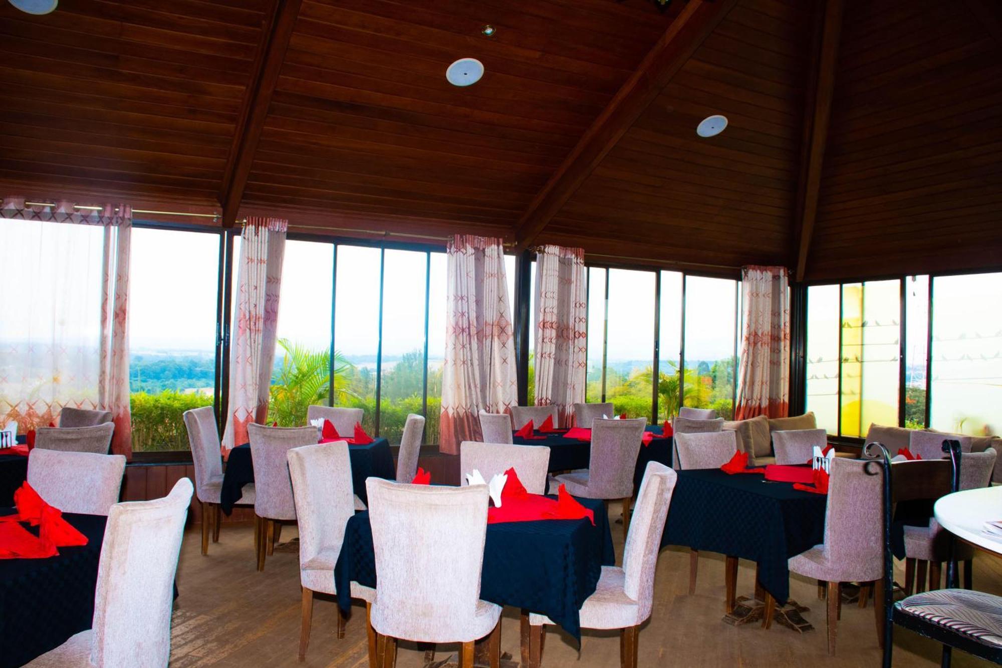 Cranes Suites Hotel Kitale Exterior photo